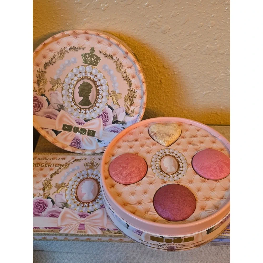 Pat McGrath Labs x Bridgerton Blushing Delights Palette Blush Highlighter Tin